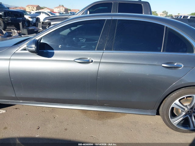 WDDZF4JB4JA460499 Mercedes-Benz E 300