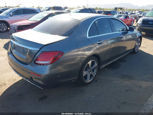 WDDZF4JB4JA460499 Mercedes-Benz E 300