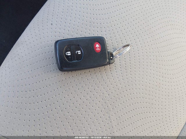46360752 :رقم المزاد ، JTDKN3DUXA0226198 vin ، 2010 Toyota Prius Iii مزاد بيع