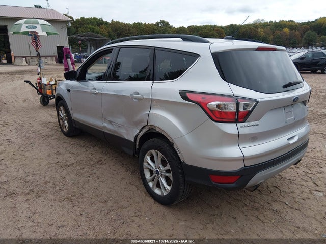 Продажа на аукционе авто 2017 Ford Escape Se, vin: 1FMCU9GD8HUA16591, номер лота: 46360921