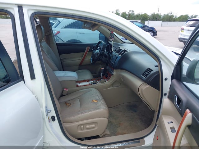 46361031 :رقم المزاد ، 5TDYK3EH0AS002858 vin ، 2010 Toyota Highlander Limited V6 مزاد بيع