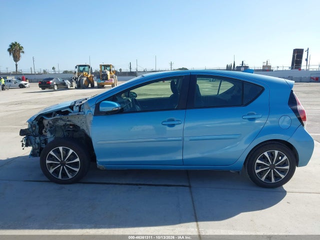 2015 Toyota Prius C Two მანქანა იყიდება აუქციონზე, vin: JTDKDTB31F1093524, აუქციონის ნომერი: 46361311