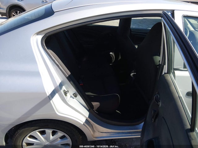 2017 Nissan Versa 1.6 S+ მანქანა იყიდება აუქციონზე, vin: 3N1CN7AP0HL879441, აუქციონის ნომერი: 46361348