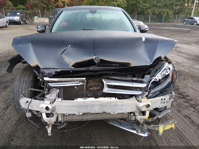 2016 Mercedes-benz C 300 4matic მანქანა იყიდება აუქციონზე, vin: 55SWF4KB6GU173465, აუქციონის ნომერი: 46361684