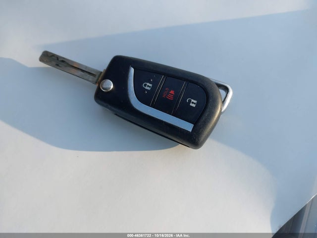 2T3G1RFV9MC150310 Toyota RAV4 LE