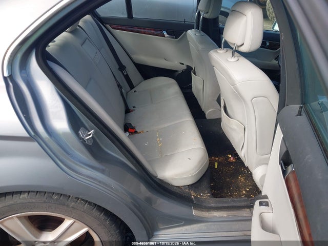 46361861 :رقم المزاد ، WDDGF8BB6AF423695 vin ، 2010 Mercedes-benz C 300 Luxury 4matic/sport 4matic مزاد بيع