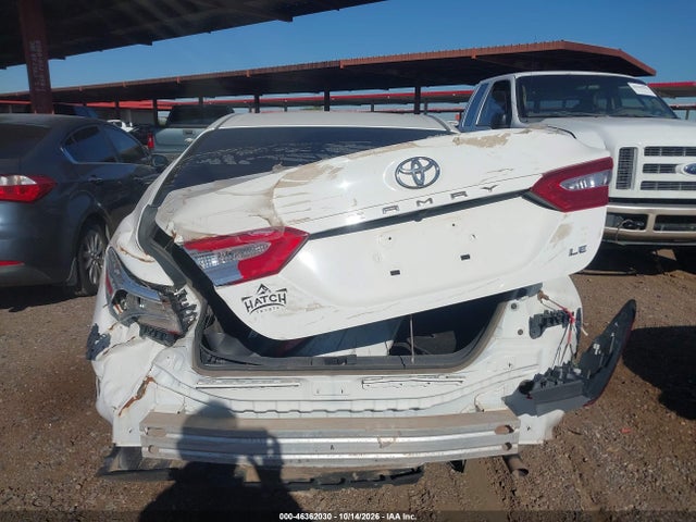 Toyota CAMRY LE 2018 JTNB11HK0J3029009 Image 17
