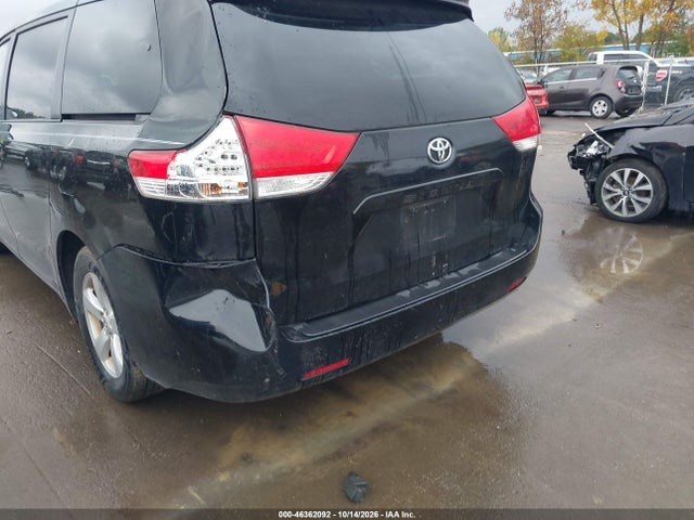 46362092 :رقم المزاد ، 5TDKK3DC8BS164220 vin ، 2011 Toyota Sienna Le V6 مزاد بيع