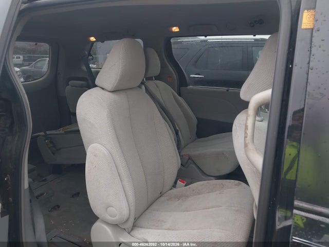 46362092 :رقم المزاد ، 5TDKK3DC8BS164220 vin ، 2011 Toyota Sienna Le V6 مزاد بيع