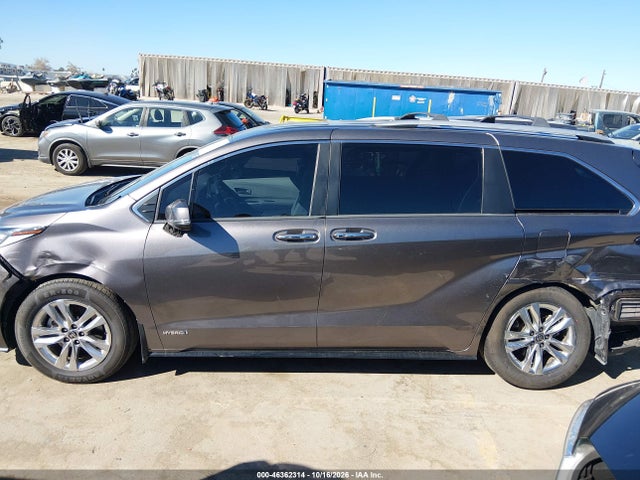 5TDZRKEC0MS041369 Toyota Sienna Limited