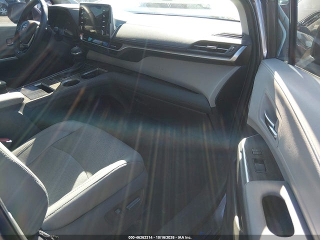 5TDZRKEC0MS041369 Toyota Sienna Limited