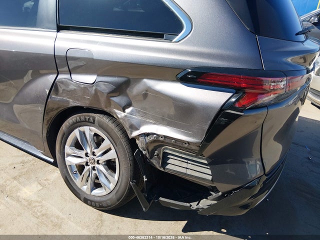 5TDZRKEC0MS041369 Toyota Sienna Limited