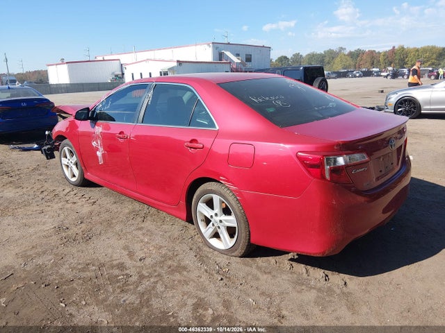 2014 Toyota Camry Se მანქანა იყიდება აუქციონზე, vin: 4T1BF1FK4EU865961, აუქციონის ნომერი: 46362339