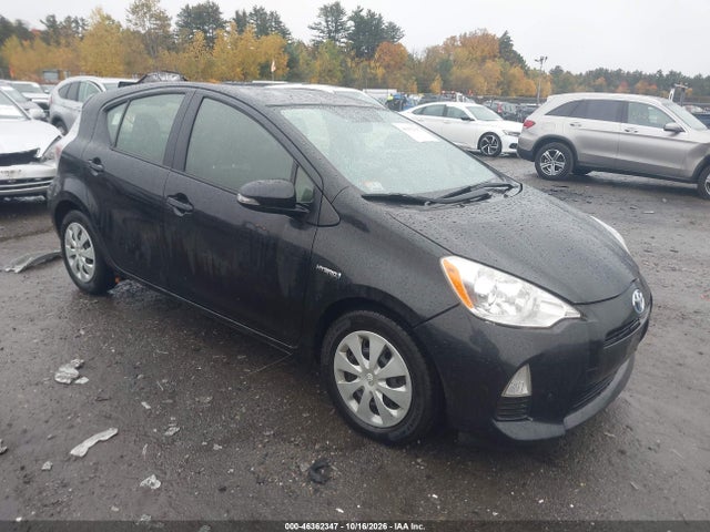 46362347 :رقم المزاد ، JTDKDTB30E1566439 vin ، 2014 Toyota Prius C Two مزاد بيع