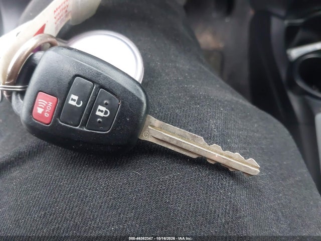46362347 :رقم المزاد ، JTDKDTB30E1566439 vin ، 2014 Toyota Prius C Two مزاد بيع