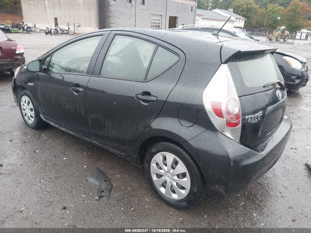 46362347 :رقم المزاد ، JTDKDTB30E1566439 vin ، 2014 Toyota Prius C Two مزاد بيع