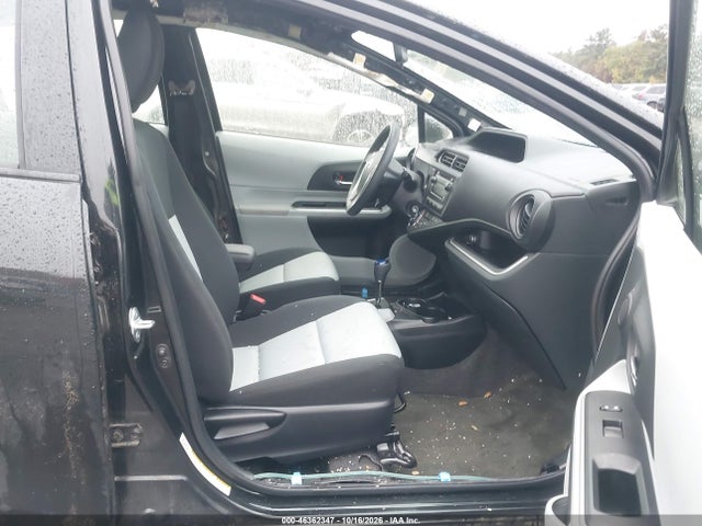46362347 :رقم المزاد ، JTDKDTB30E1566439 vin ، 2014 Toyota Prius C Two مزاد بيع