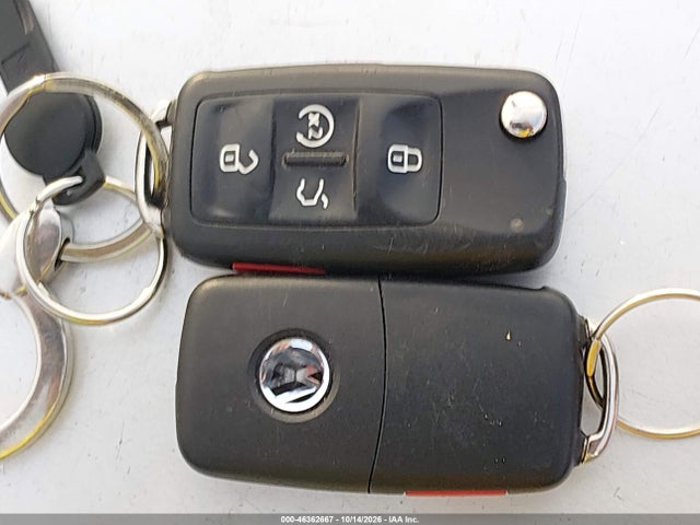 1VWCS7A32FC075229 Volkswagen Passat 1.8t Sel Premium