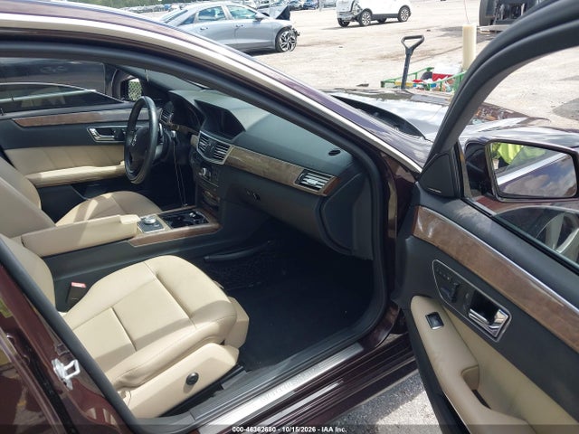 46362680 :رقم المزاد ، WDDHF8HB9BA434555 vin ، 2011 Mercedes-benz E 350 4matic مزاد بيع