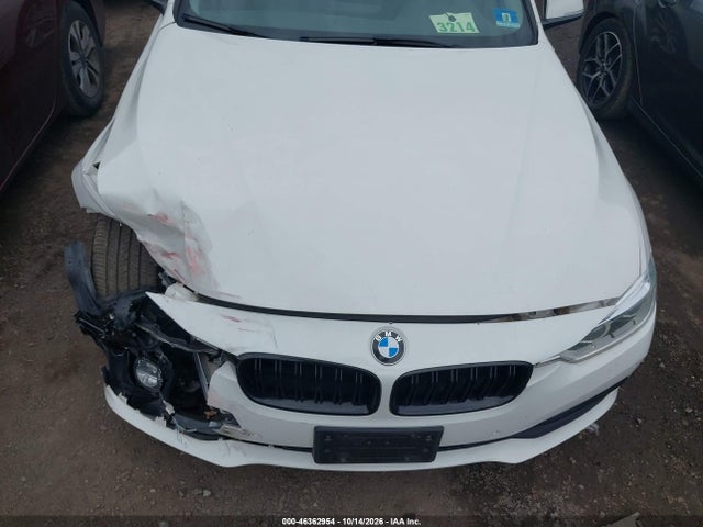 46362954 :رقم المزاد ، WBA8A3C5XJA357932 vin ، 2018 Bmw 320i Xdrive مزاد بيع