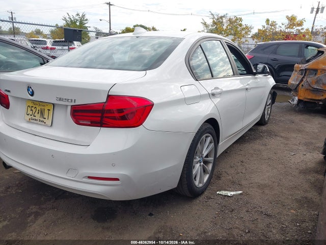 46362954 :رقم المزاد ، WBA8A3C5XJA357932 vin ، 2018 Bmw 320i Xdrive مزاد بيع