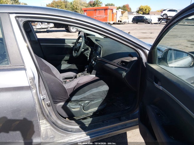 Hyundai ELANTRA SE 2019 5NPD74LF4KH444363 Image 5