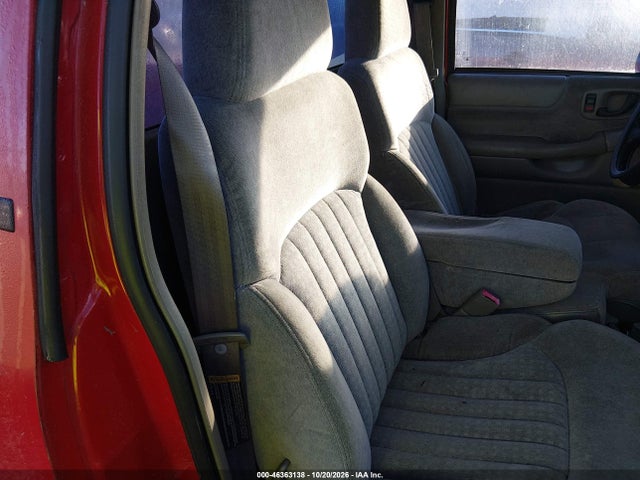 46363138 :رقم المزاد ، 1GCCS145318150898 vin ، 2001 Chevrolet S-10 Ls مزاد بيع