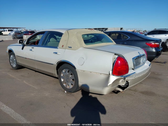 46363247 :رقم المزاد ، 1LNHM82W05Y611836 vin ، 2005 Lincoln Town Car Signature Limited مزاد بيع