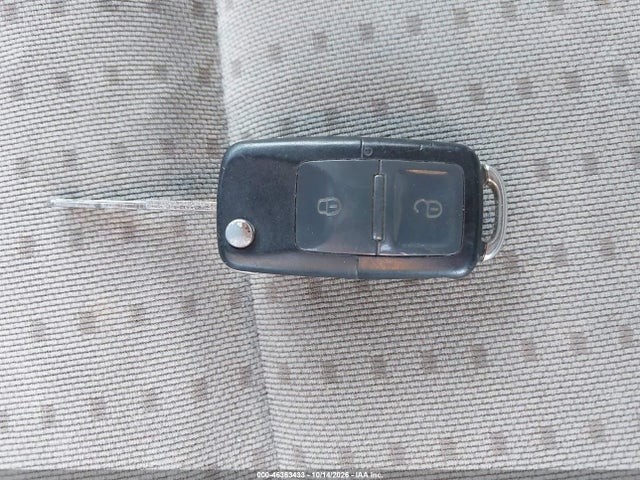 46363433 :رقم المزاد ، WV2KB47001H157029 vin ، 2001 Volkswagen Eurovan Gls مزاد بيع