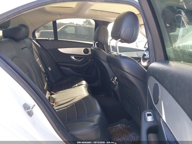 55SWF4JB9GU177057 Mercedes-Benz C 300