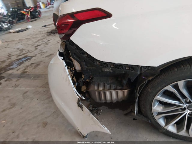 Auction sale of the 2015 Hyundai Genesis 3.8, vin: KMHGN4JE5FU097999, lot number: 46364112