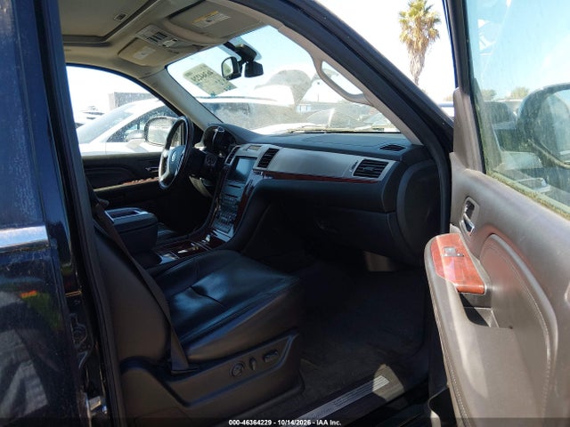 46364229 :رقم المزاد ، 1GYFK63807R228900 vin ، 2007 Cadillac Escalade Standard مزاد بيع