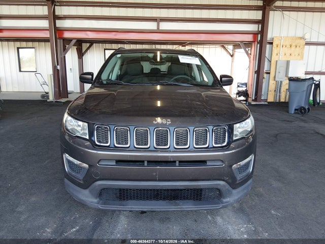 46364377 :رقم المزاد ، 3C4NJCAB0JT182243 vin ، 2018 Jeep Compass Sport Fwd مزاد بيع