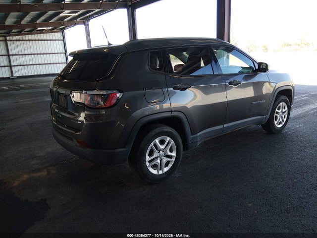 46364377 :رقم المزاد ، 3C4NJCAB0JT182243 vin ، 2018 Jeep Compass Sport Fwd مزاد بيع