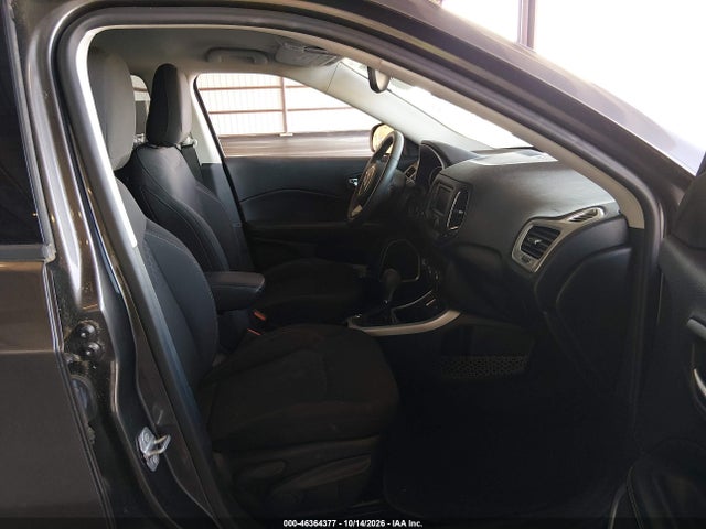 46364377 :رقم المزاد ، 3C4NJCAB0JT182243 vin ، 2018 Jeep Compass Sport Fwd مزاد بيع