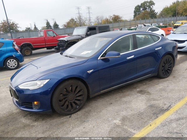Продажа на аукционе авто 2015 Tesla Model S 60/70/85, vin: 5YJSA1E17FF114438, номер лота: 46364696