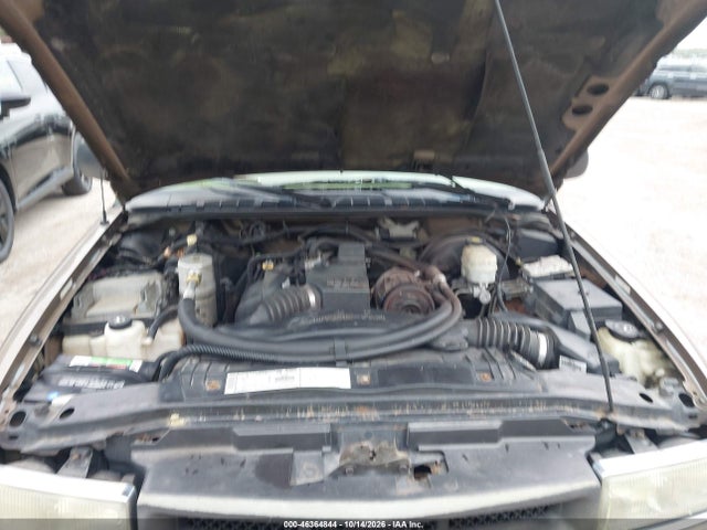 46364844 :رقم المزاد ، 1GCCS195728245653 vin ، 2002 Chevrolet S-10 Ls مزاد بيع