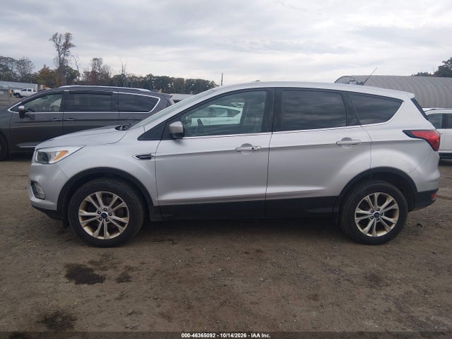 2019 Ford Escape Se მანქანა იყიდება აუქციონზე, vin: 1FMCU9GD2KUB80541, აუქციონის ნომერი: 46365092