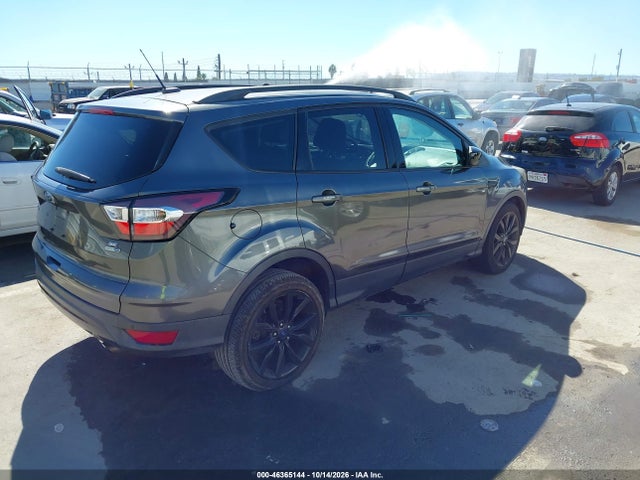 2017 Ford Escape Se მანქანა იყიდება აუქციონზე, vin: 1FMCU9GD7HUD05994, აუქციონის ნომერი: 46365144