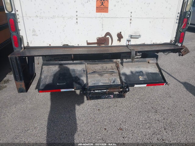 46365326 :رقم المزاد ، JALB4W171B7400881 vin ، 2011 Isuzu Npr Dsl Reg At Eco-max مزاد بيع