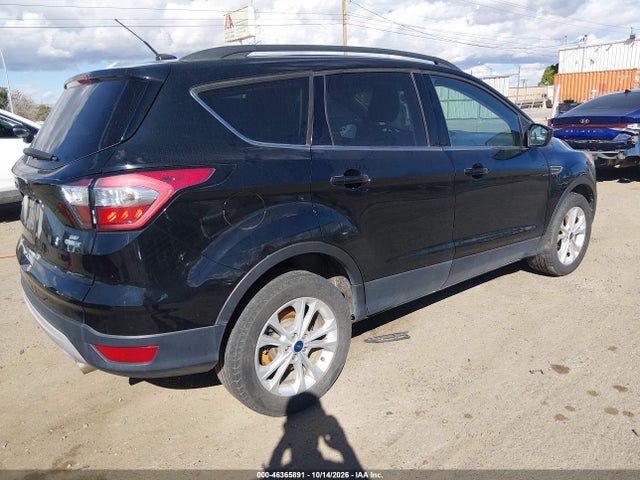 Ford ESCAPE SE 2018 1FMCU9GD6JUA11119 Image 4