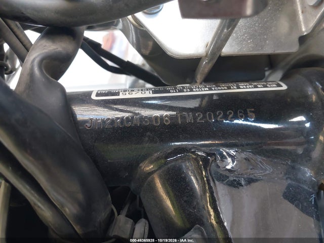 Продажа на аукционе авто 1996 Honda Vf750 C, vin: JH2RC4306TM202265, номер лота: 46365928