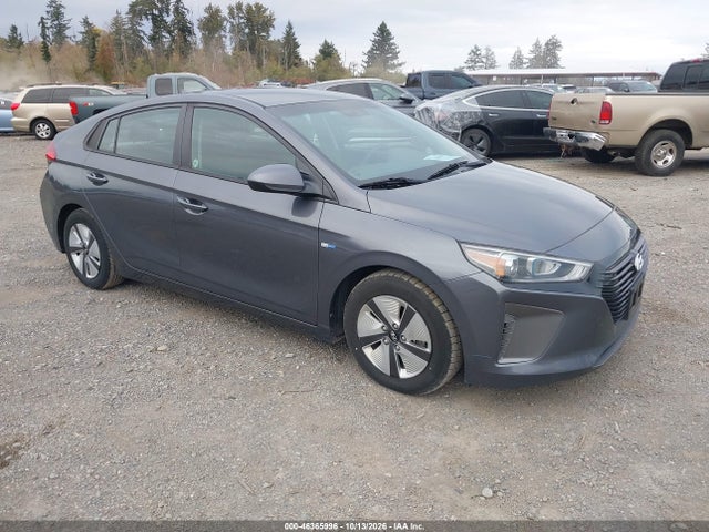 2018 Hyundai Ioniq Hybrid Blue მანქანა იყიდება აუქციონზე, vin: KMHC65LCXJU100594, აუქციონის ნომერი: 46365996