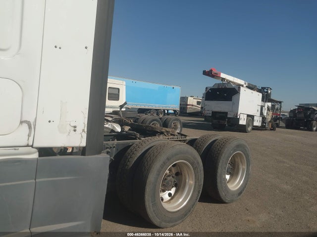 Freightliner Cascadia 125 2016 3AKJGLDR0GSHF1582 Image 6