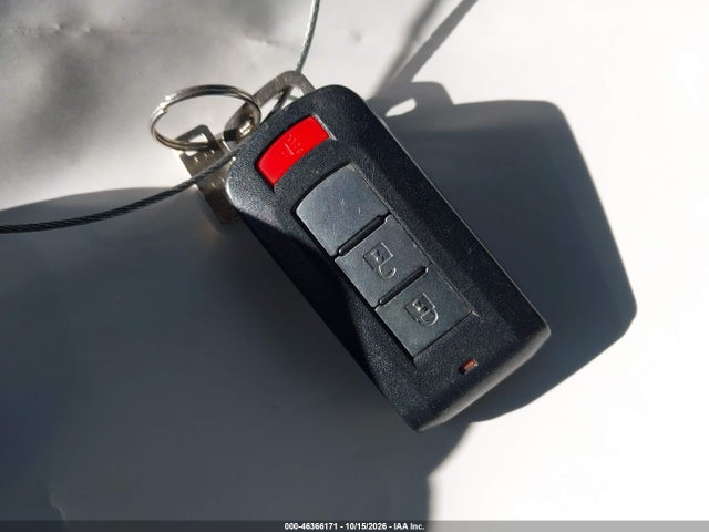 46366171 :رقم المزاد ، JA4AZ3A39EZ005750 vin ، 2014 Mitsubishi Outlander Se مزاد بيع