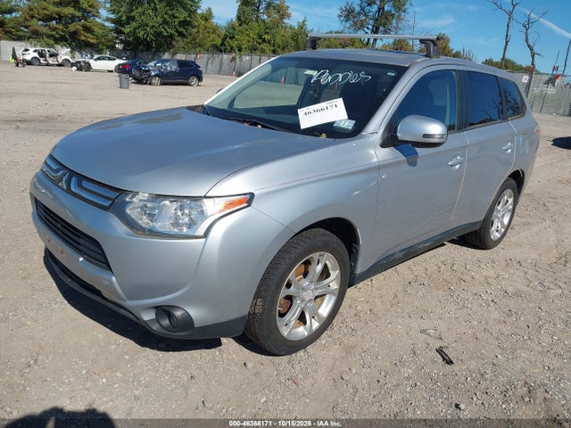 46366171 :رقم المزاد ، JA4AZ3A39EZ005750 vin ، 2014 Mitsubishi Outlander Se مزاد بيع