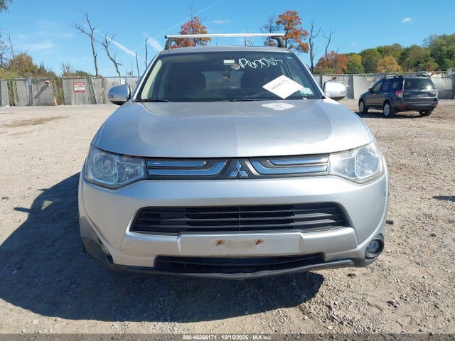 46366171 :رقم المزاد ، JA4AZ3A39EZ005750 vin ، 2014 Mitsubishi Outlander Se مزاد بيع