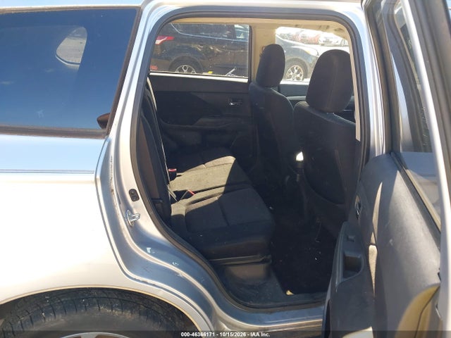 46366171 :رقم المزاد ، JA4AZ3A39EZ005750 vin ، 2014 Mitsubishi Outlander Se مزاد بيع