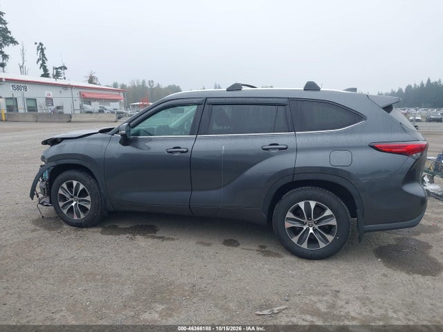 Aukcja sprzedaży 2021 Toyota Highlander Xle, vin: 5TDGZRBH0MS525218, numer aukcji: 46366188