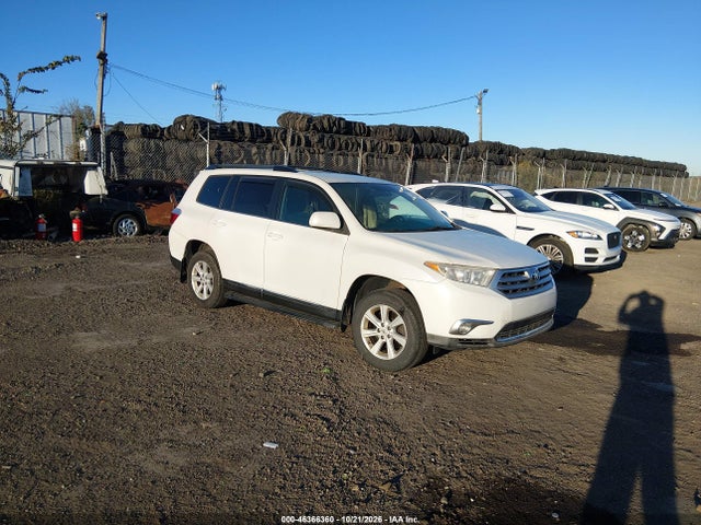 46366360 :رقم المزاد ، 5TDBK3EH9CS140195 vin ، 2012 Toyota Highlander Base V6 مزاد بيع